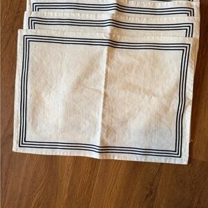 Pottery Barn Cream Linen Placemats Set of 4